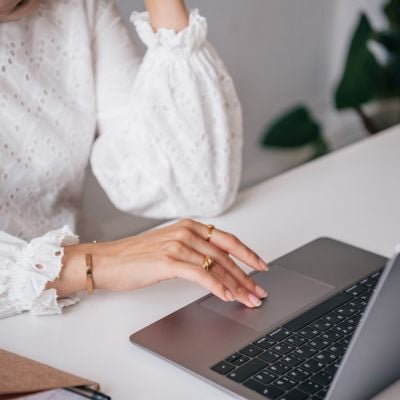 Untitled (400 x 400 px) 3